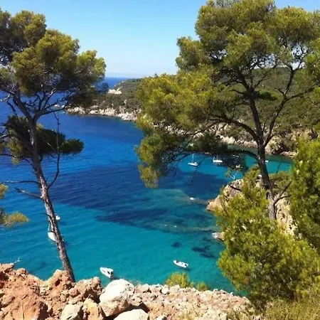 Brad's House. * Saint-Cyr-sur-Mer